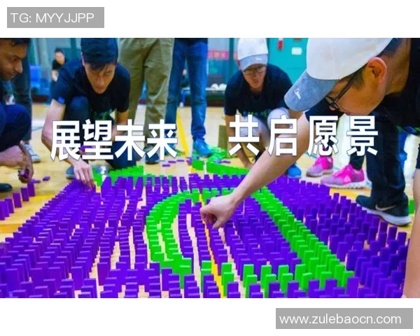 团队合作猜测足球明星名字的趣味挑战活动