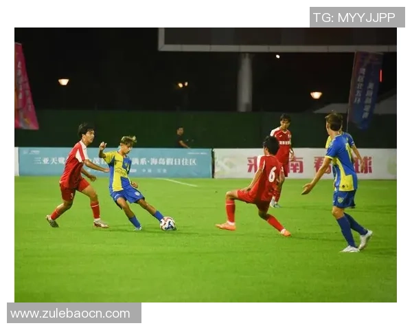 足球明星高举国旗的精彩瞬间展现激情与荣耀的照片集锦